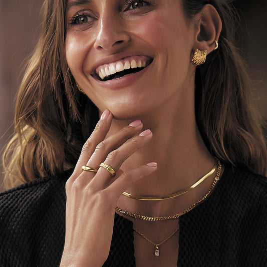 Eros Medium Textured Ring - Gold