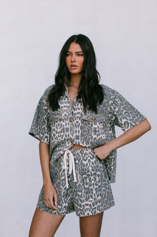 Brittanie Set - Light Leopard Print Denim