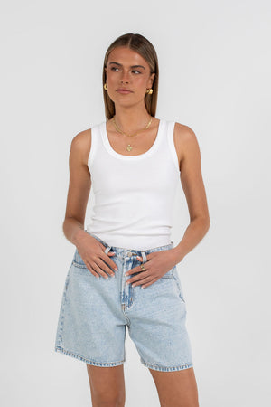 Evie Denim Short Light Mineral Wash