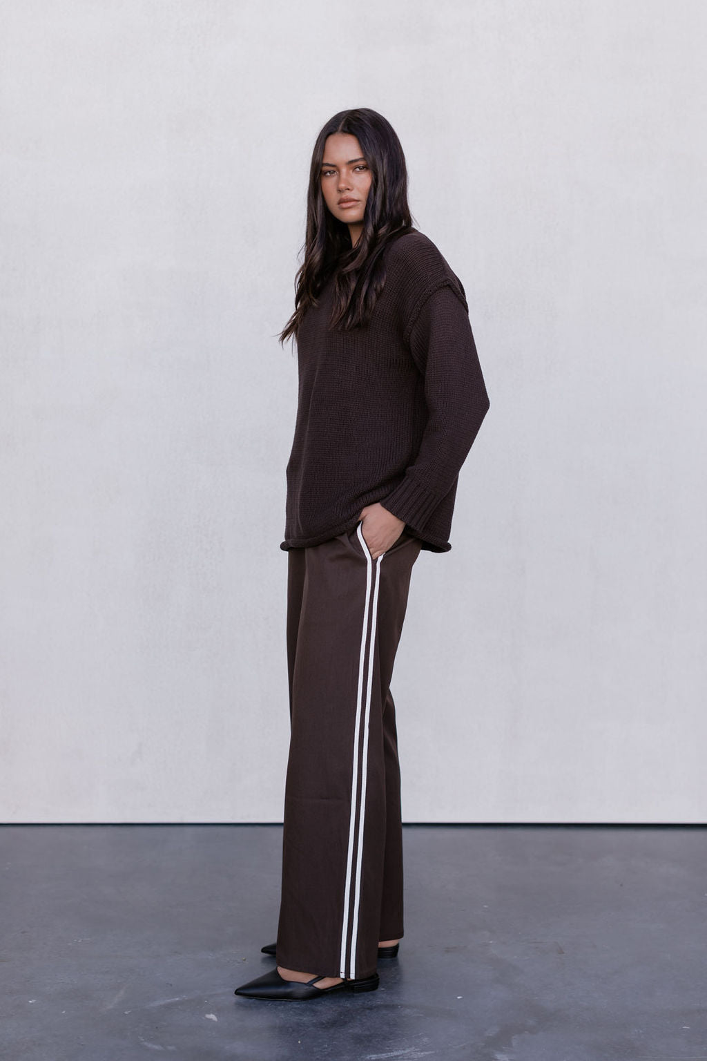 Neah Tailored Pants - Chocolate Brown/White Stripe