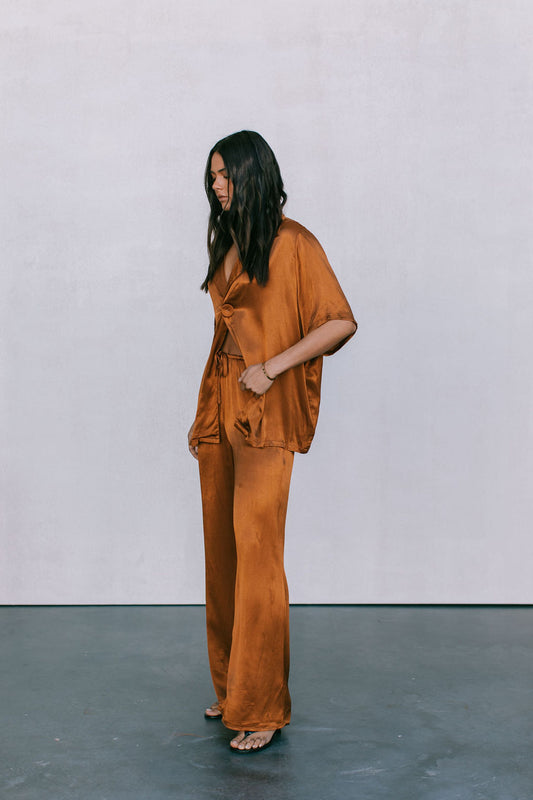 Eve Relaxed Pants - Caramel Satin
