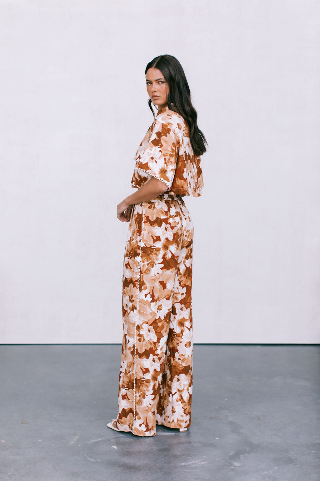 Esimio Cropped Shirt - Rust Floral Print