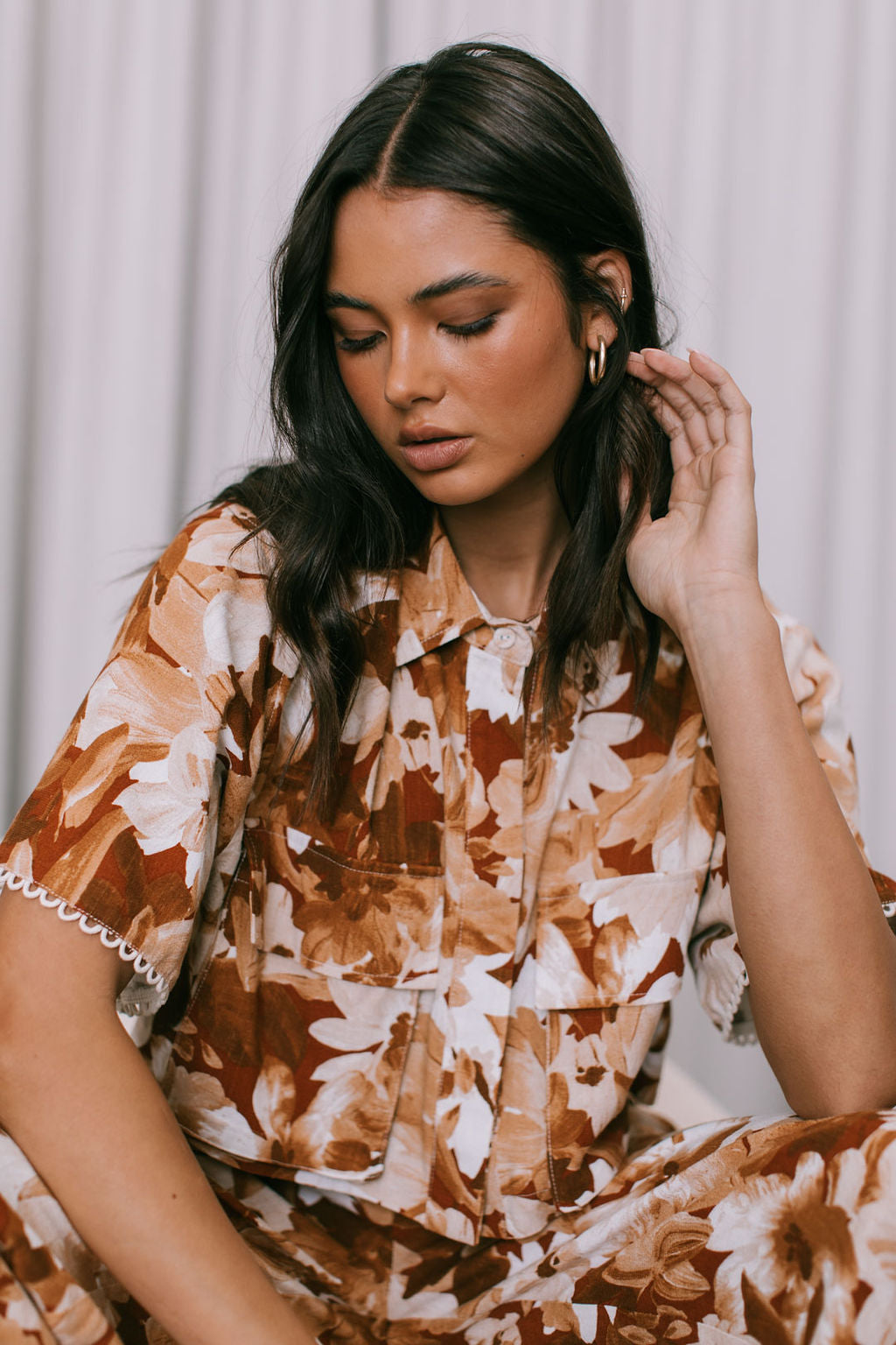 Esimio Cropped Shirt - Rust Floral Print