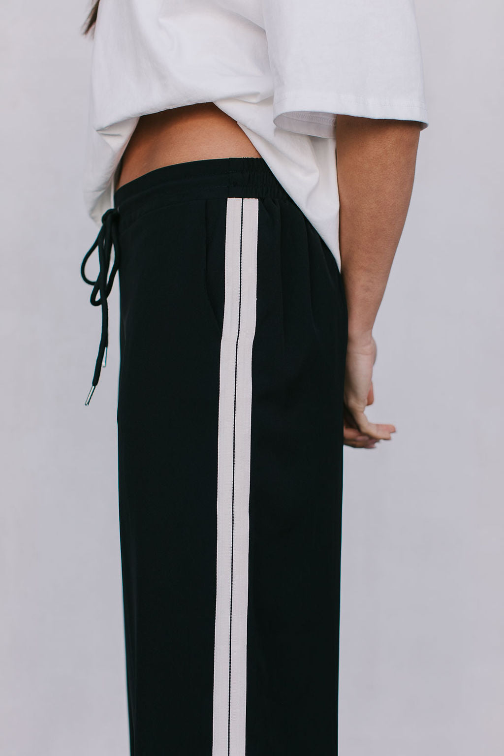 Fiah Relaxed Pants - Black/Cream Stripe