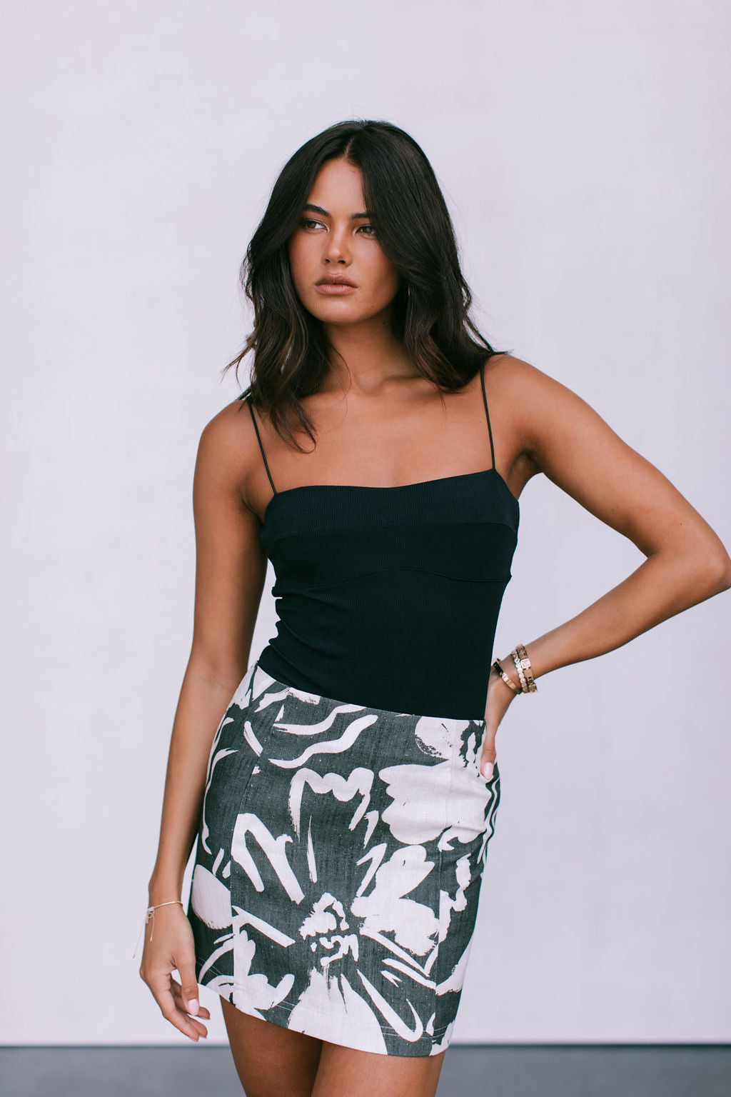 Aprire Mini Skirt - Natural/Charcoal Floral Print