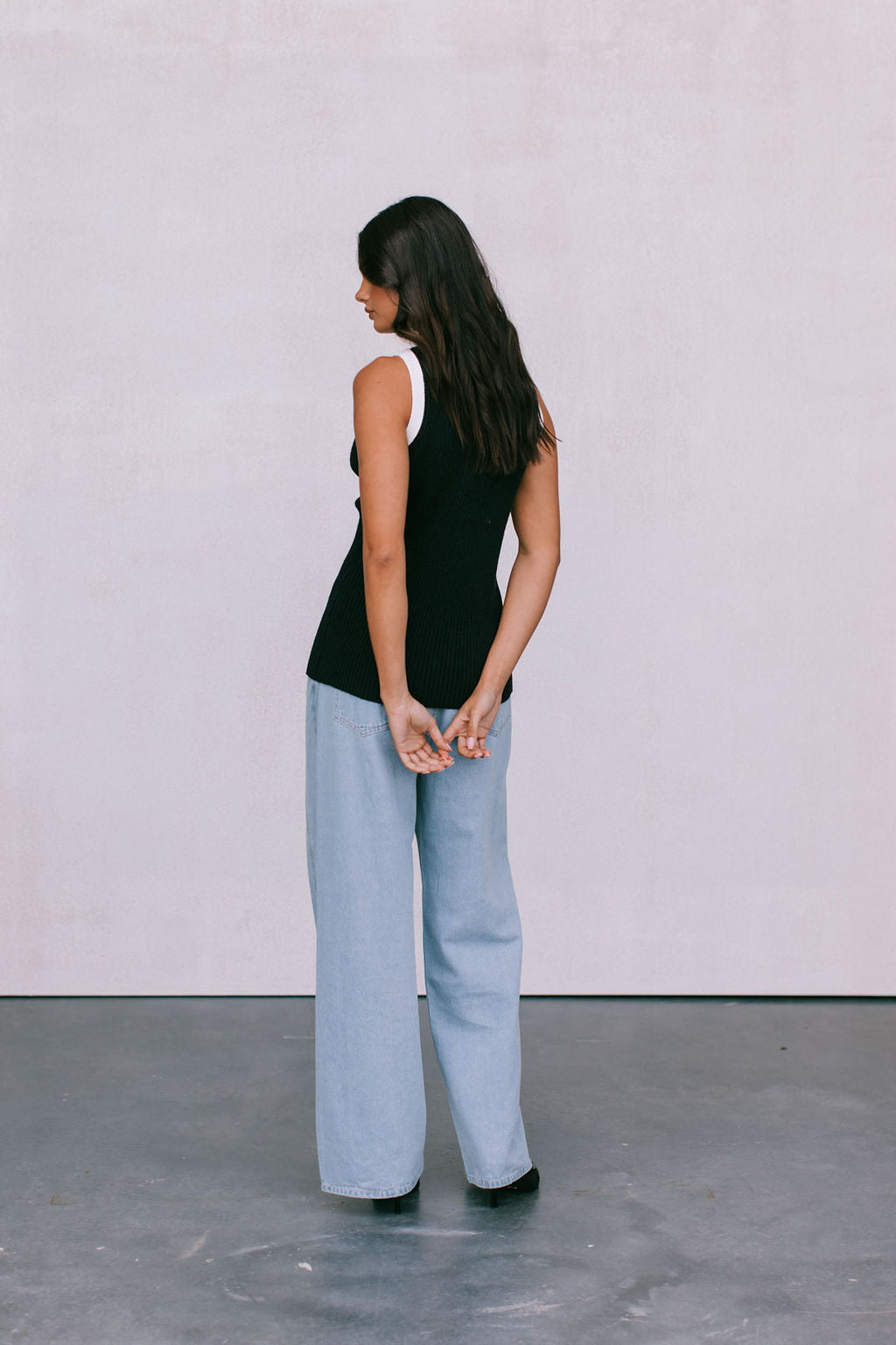 Quina Vest Top - Black/White