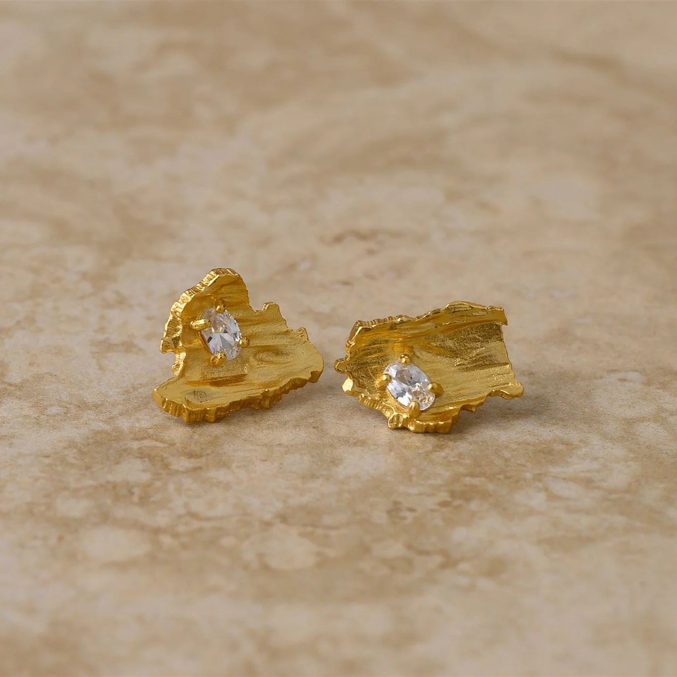 Nora Earrings Gold