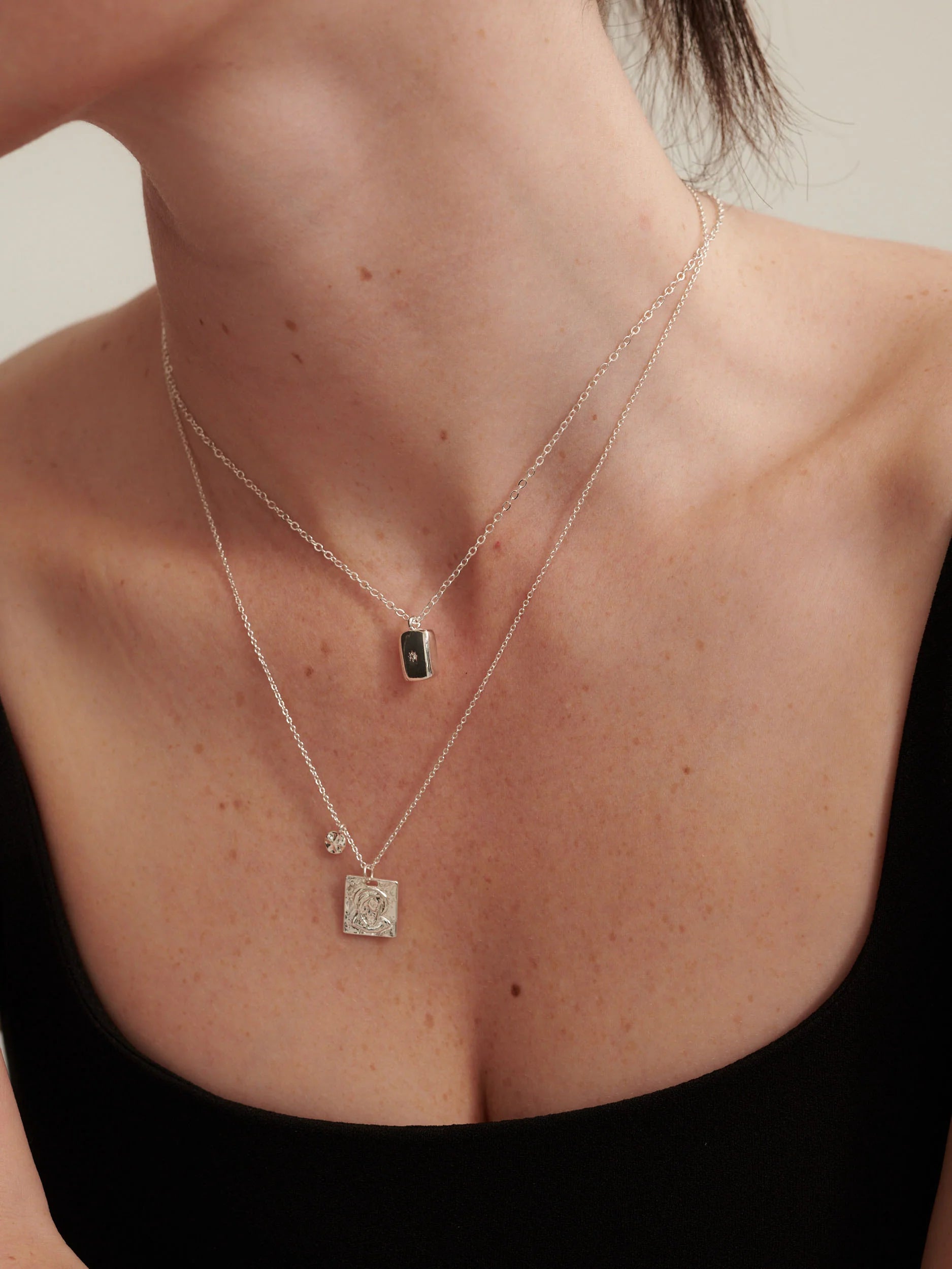 Theta Necklace Silver