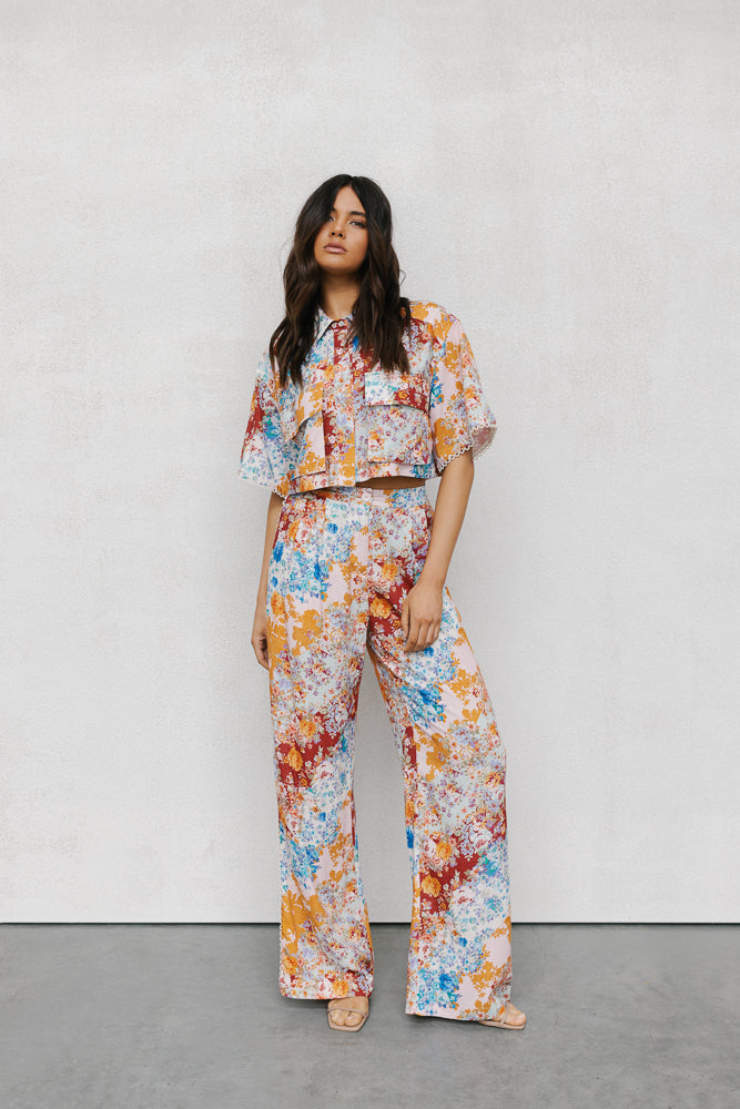 Esimio Cropped Shirt Bloom Floral Print