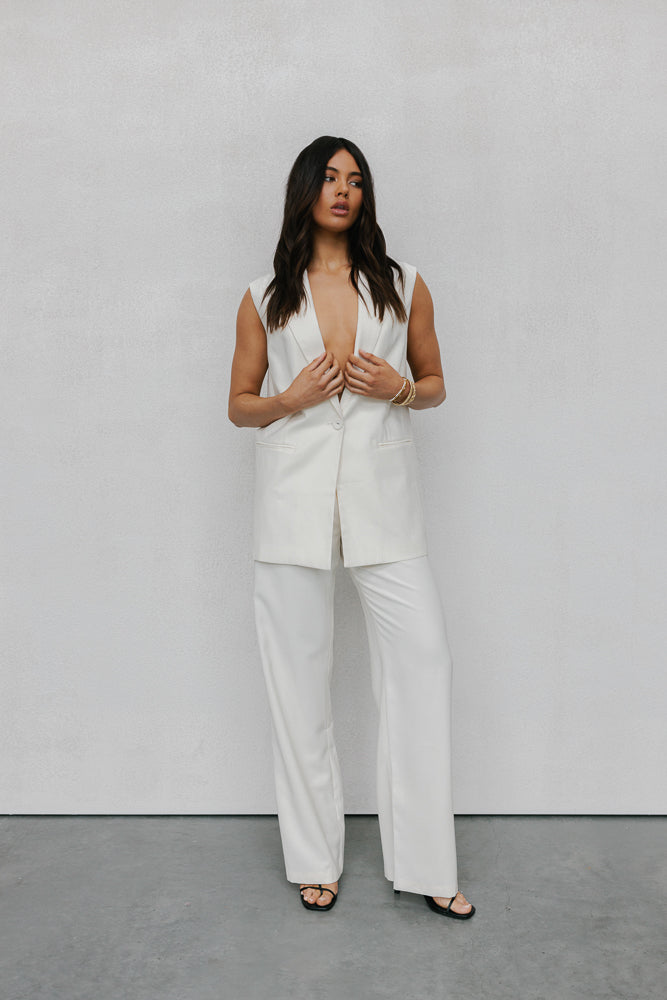 Uerella Vest Bone