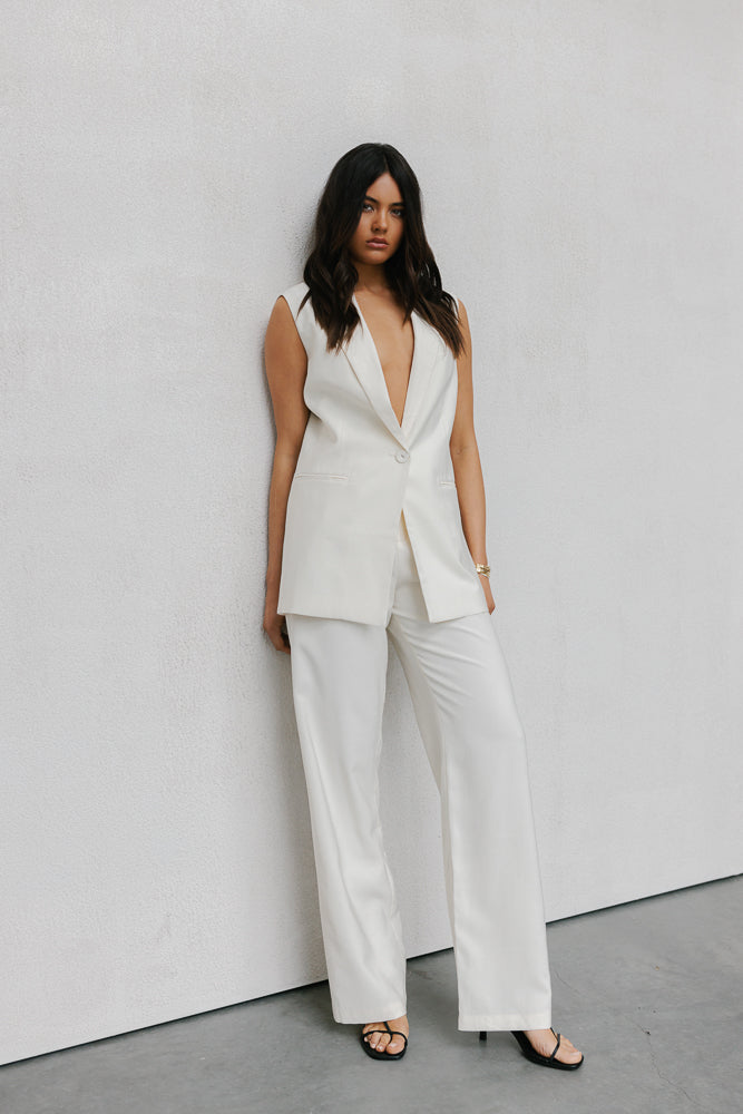 Uerella Vest Bone
