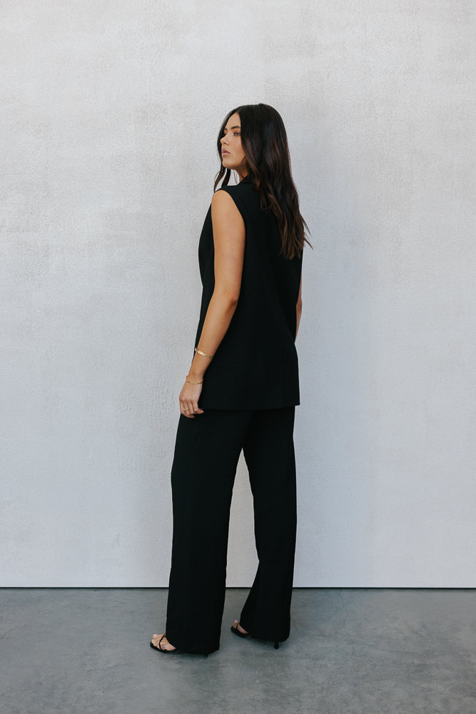 Uerella Vest Black