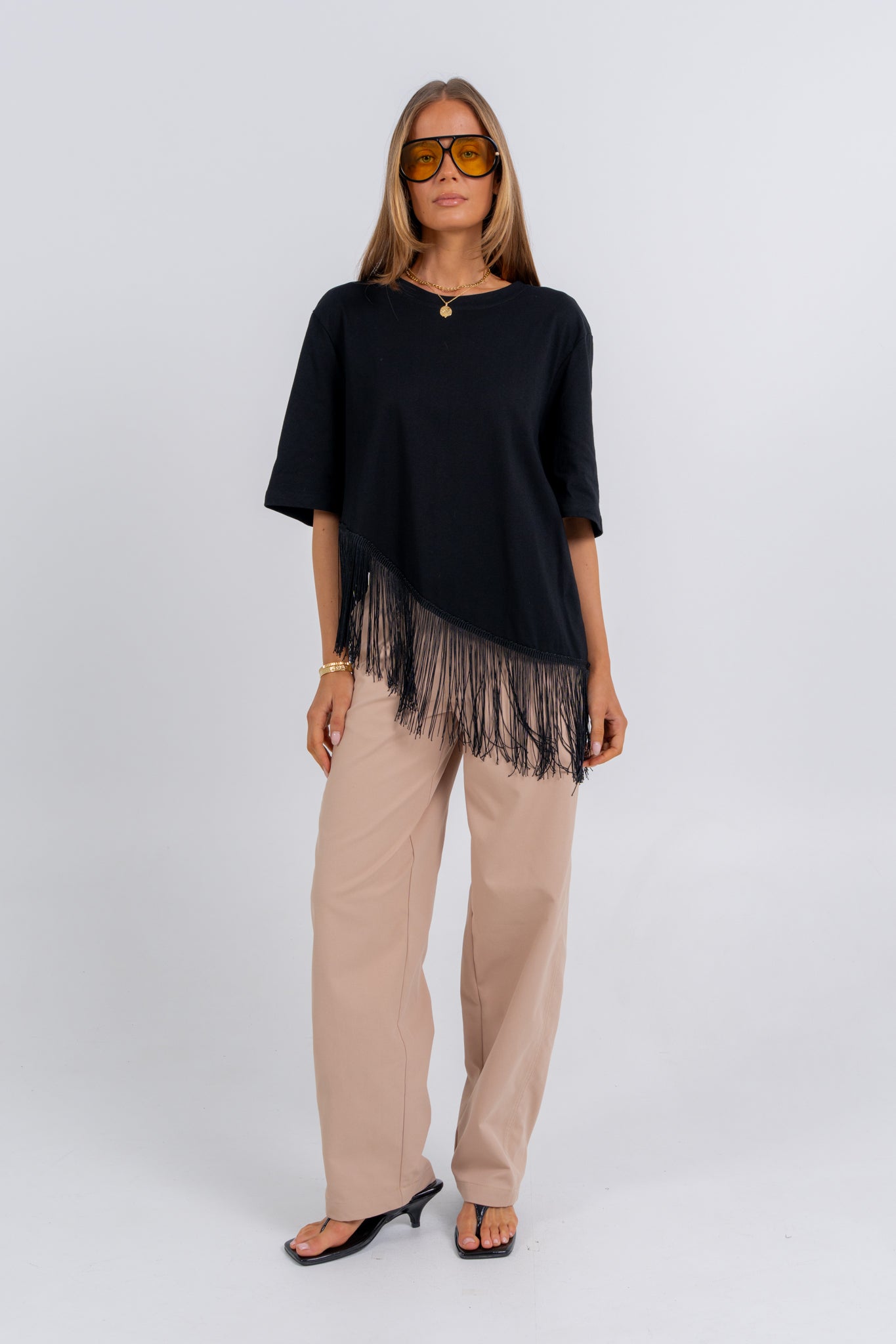 Daphne Tee Black
