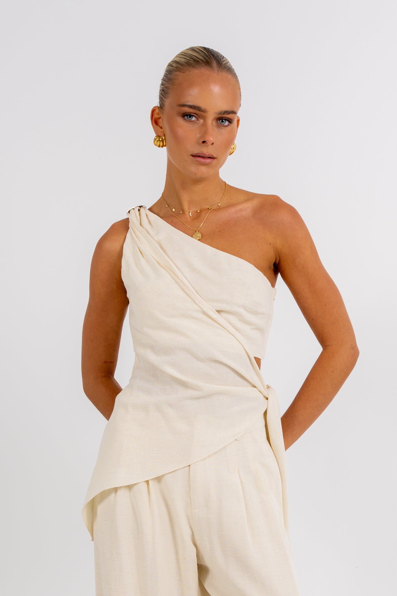 Freya Set Cream