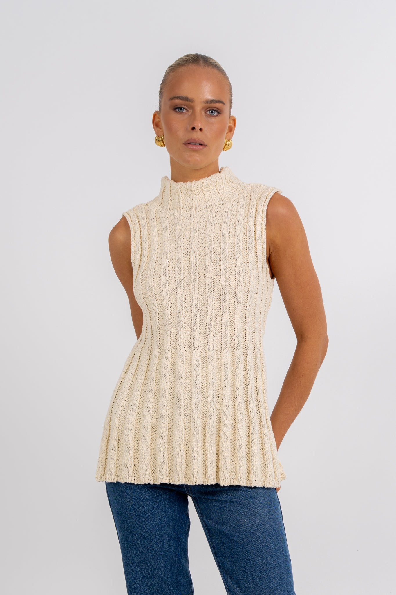 Ossie Top Cream