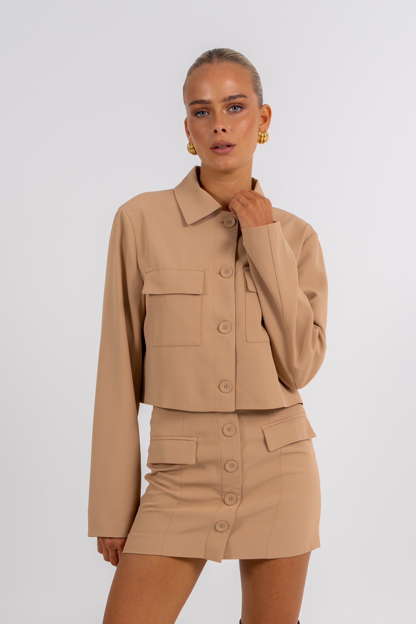 Jovie Cropped Shirt Beige