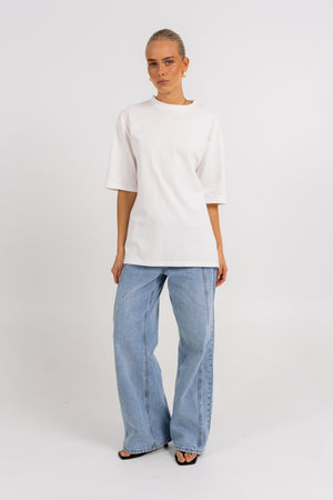 Ariana Tee White