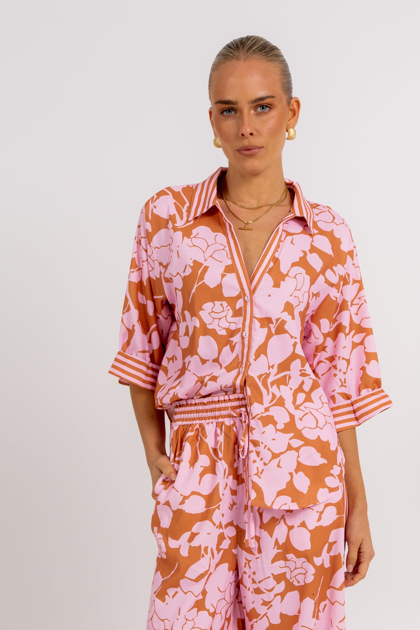 Tripoli Set Tan Floral