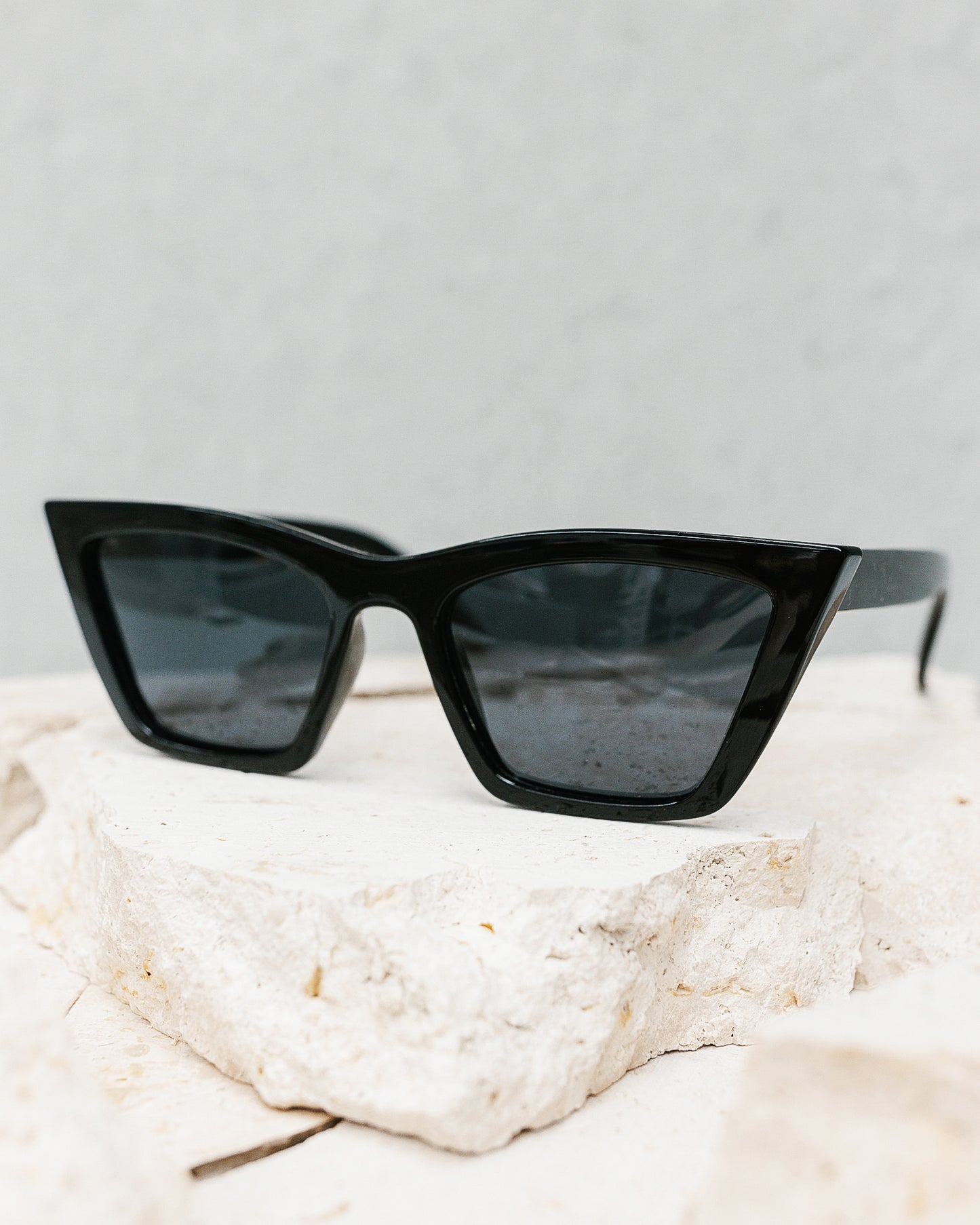 Van Saint Sunglasses - Black