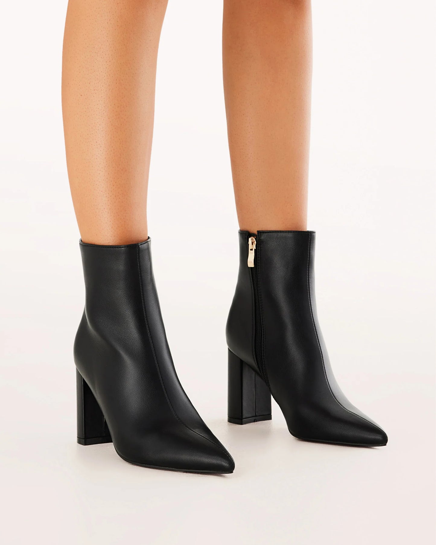 Nicoletta Ankle Boots - Black