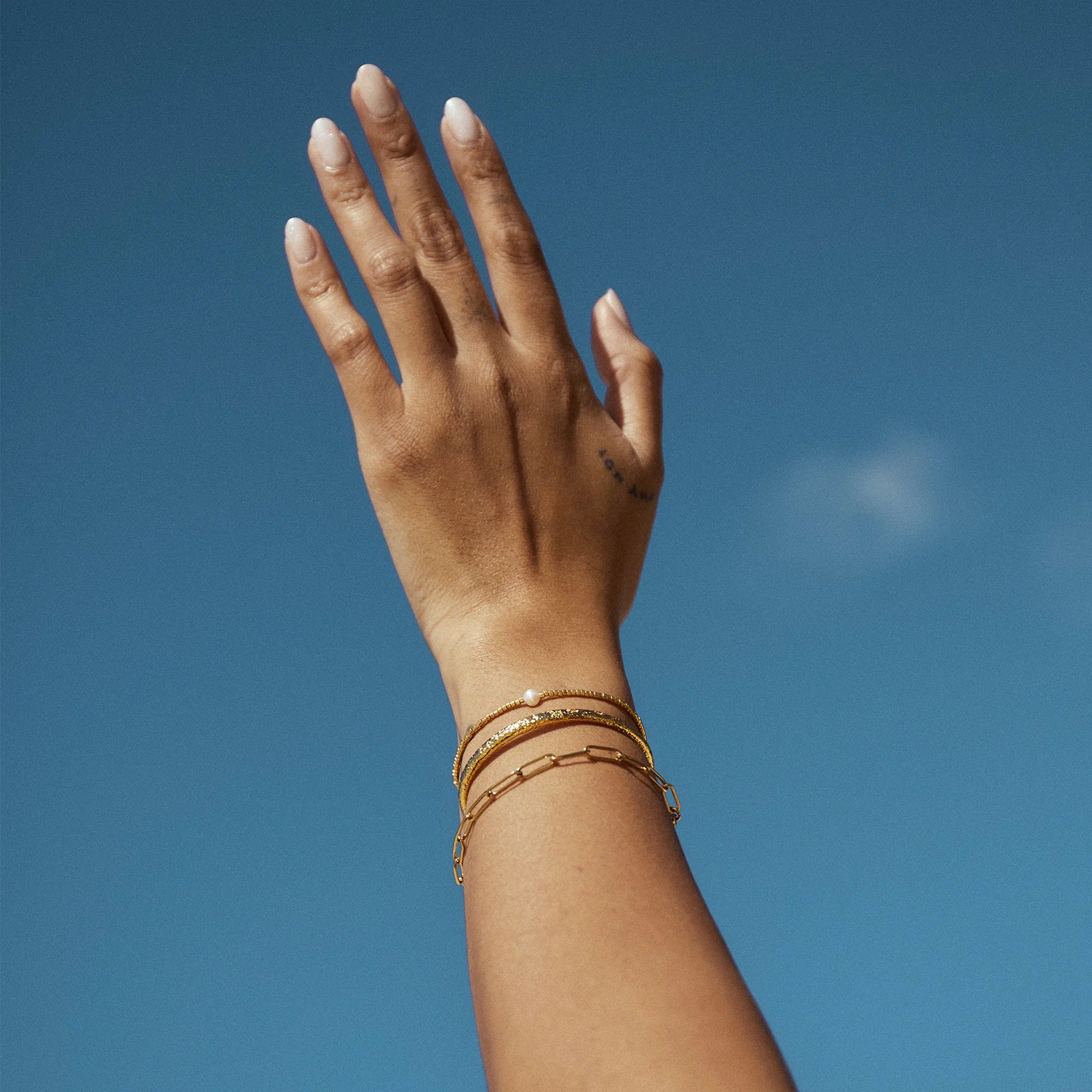 River Pearl Bracelet Gold