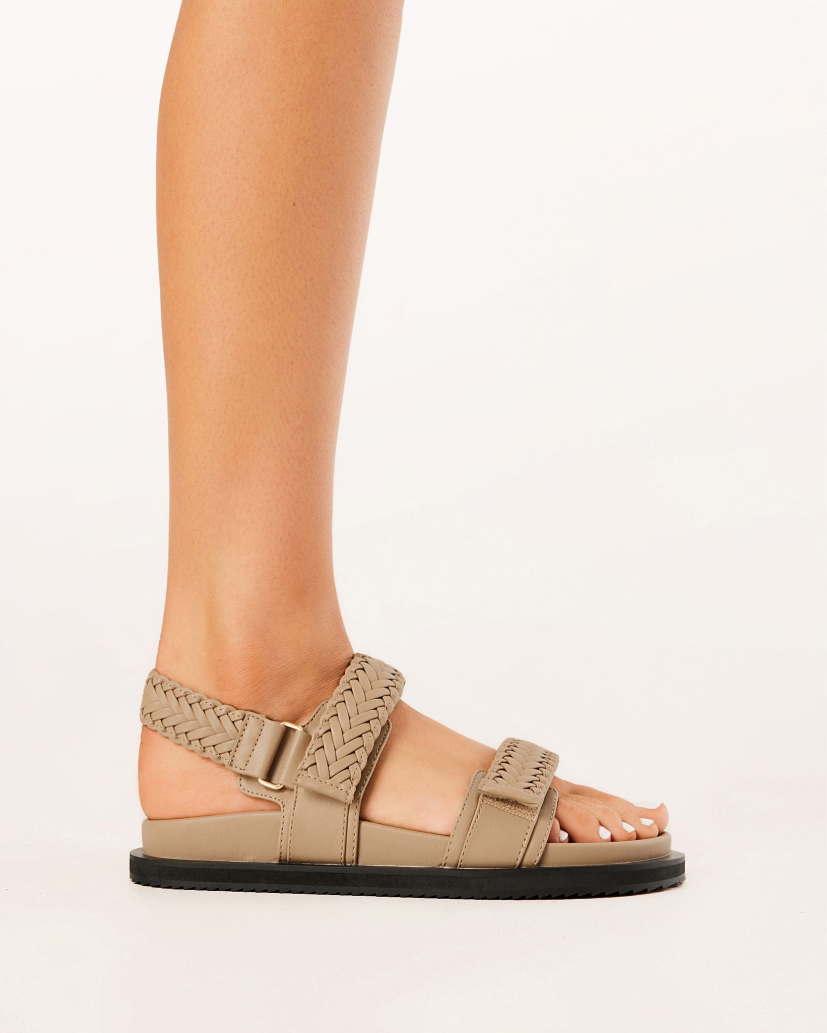 Taishi Sandals Clay