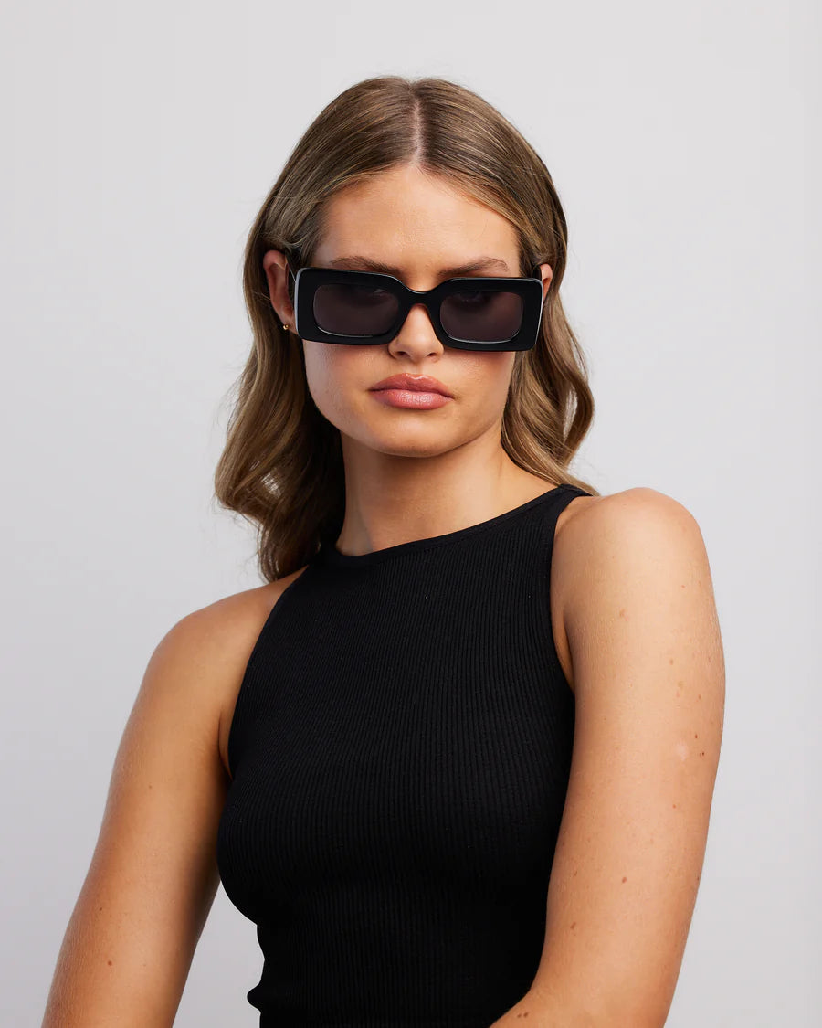 Twiggy Sunglasses - Black
