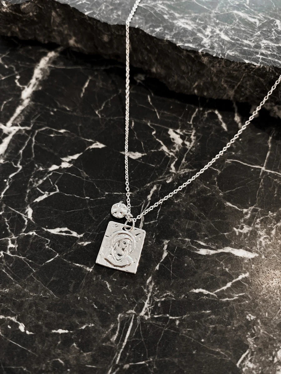 Theta Necklace Silver