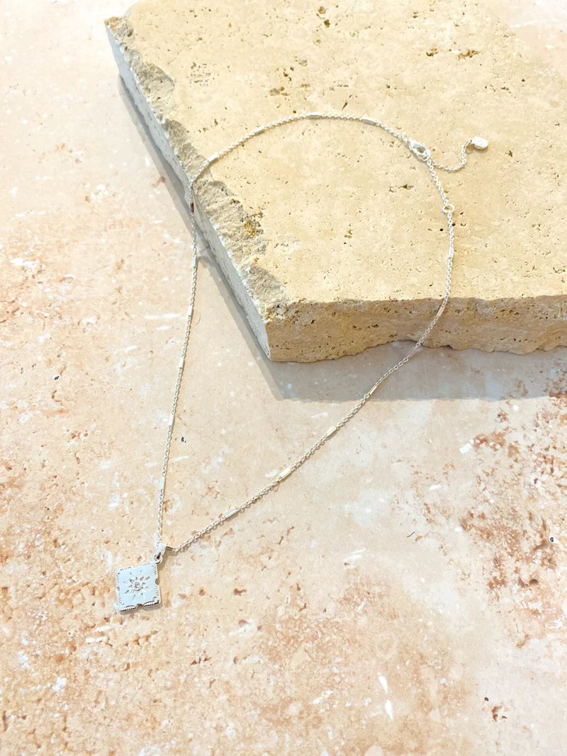 Mari Necklace Silver