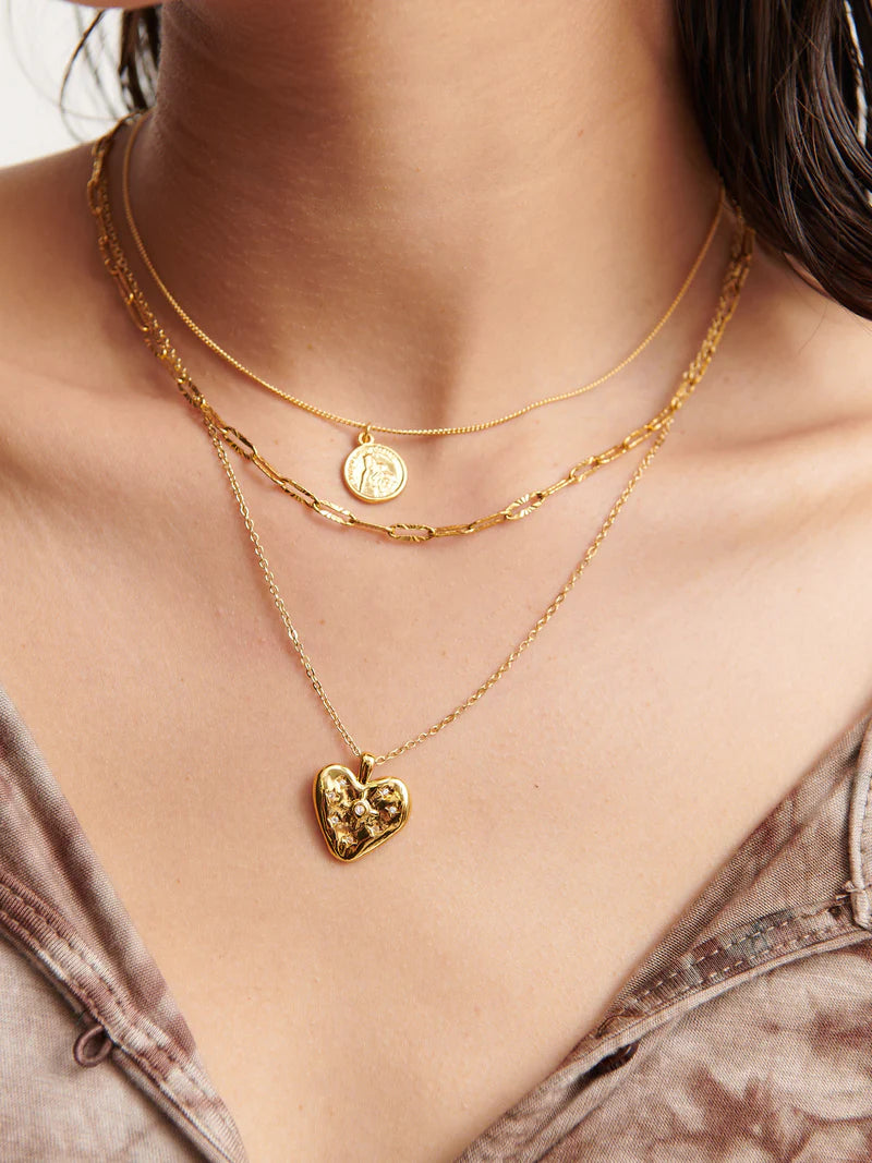 Riveria Textured Necklace Gold