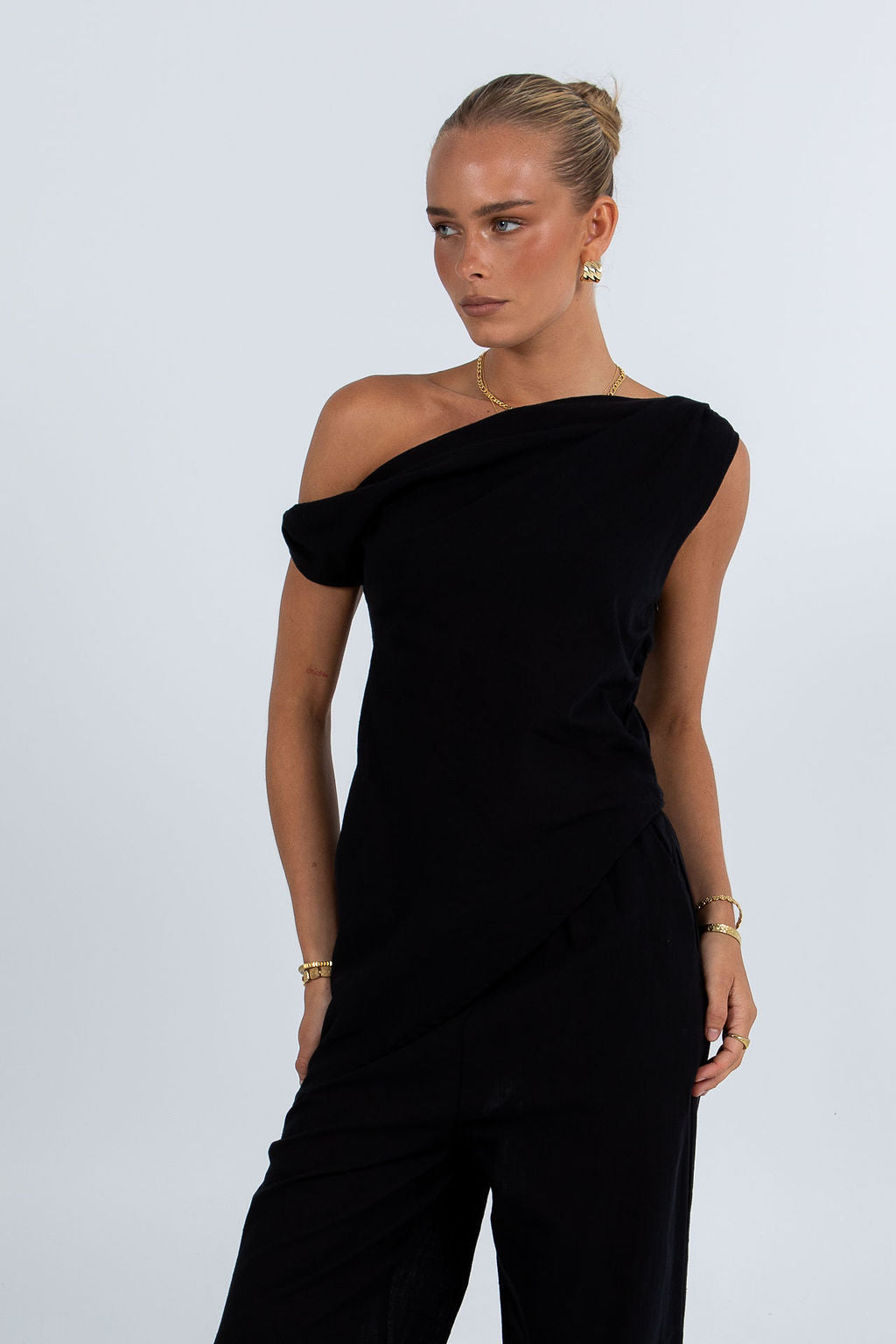 COMING SOON - Jovanna Set - Black