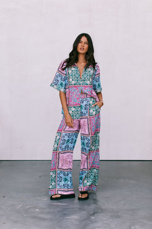 Loren Shirt - Paisely Tile Print