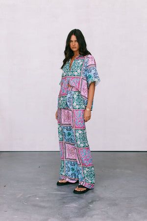 Loren Shirt - Paisely Tile Print