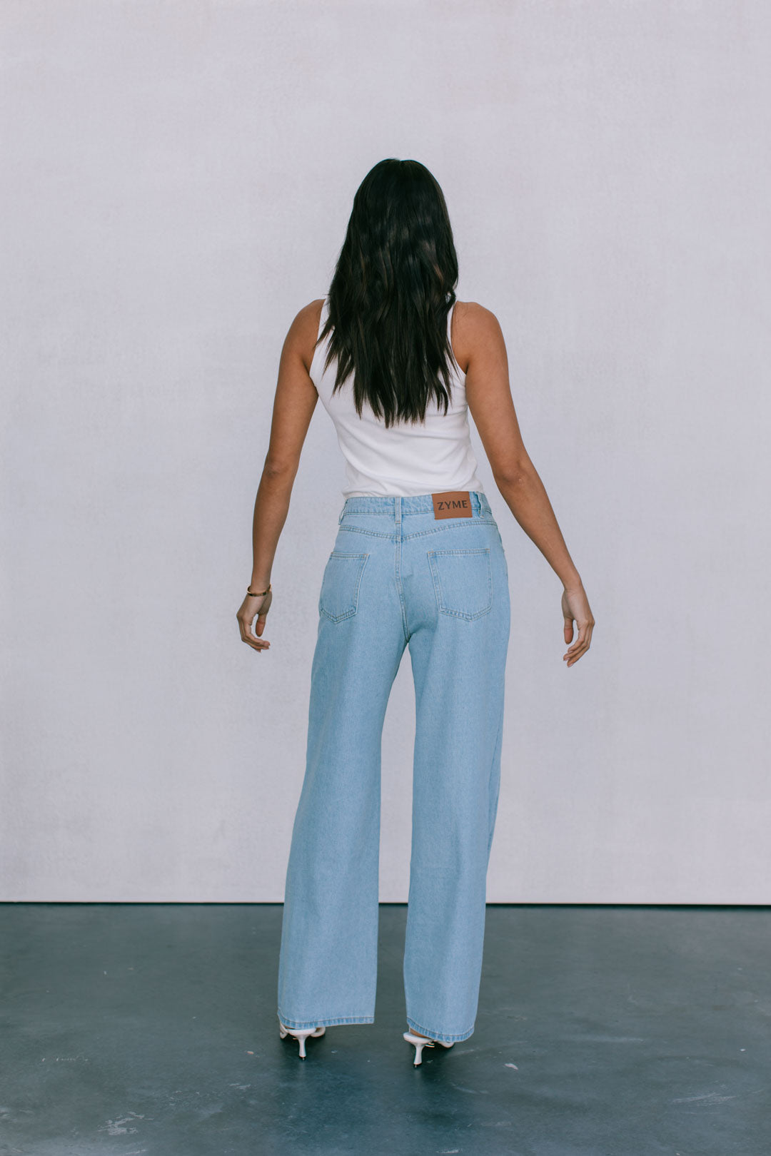 Janey Wide Leg Jeans - Light Wash Blue