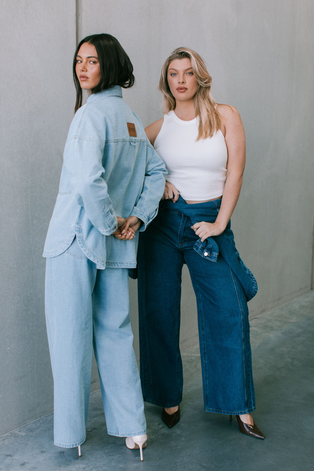 Janey Wide Leg Jeans - Light Wash Blue