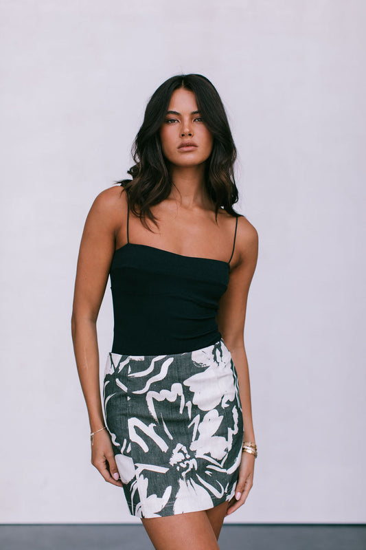 Aprire Mini Skirt - Natural/Charcoal Floral Print