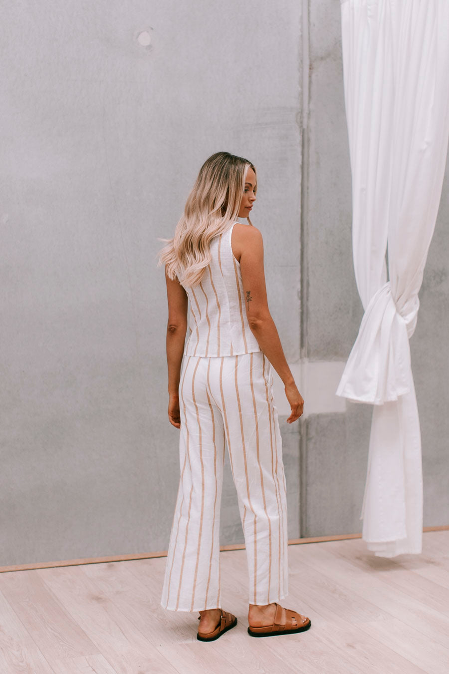 Cora Set - White/Tan Stripe