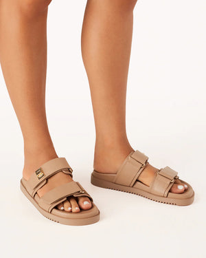 Amylee Sandals - Light Cashew