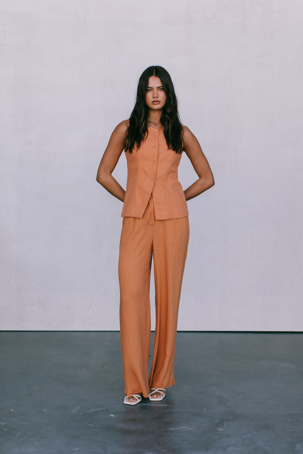 Virgo Linen Vest Rust