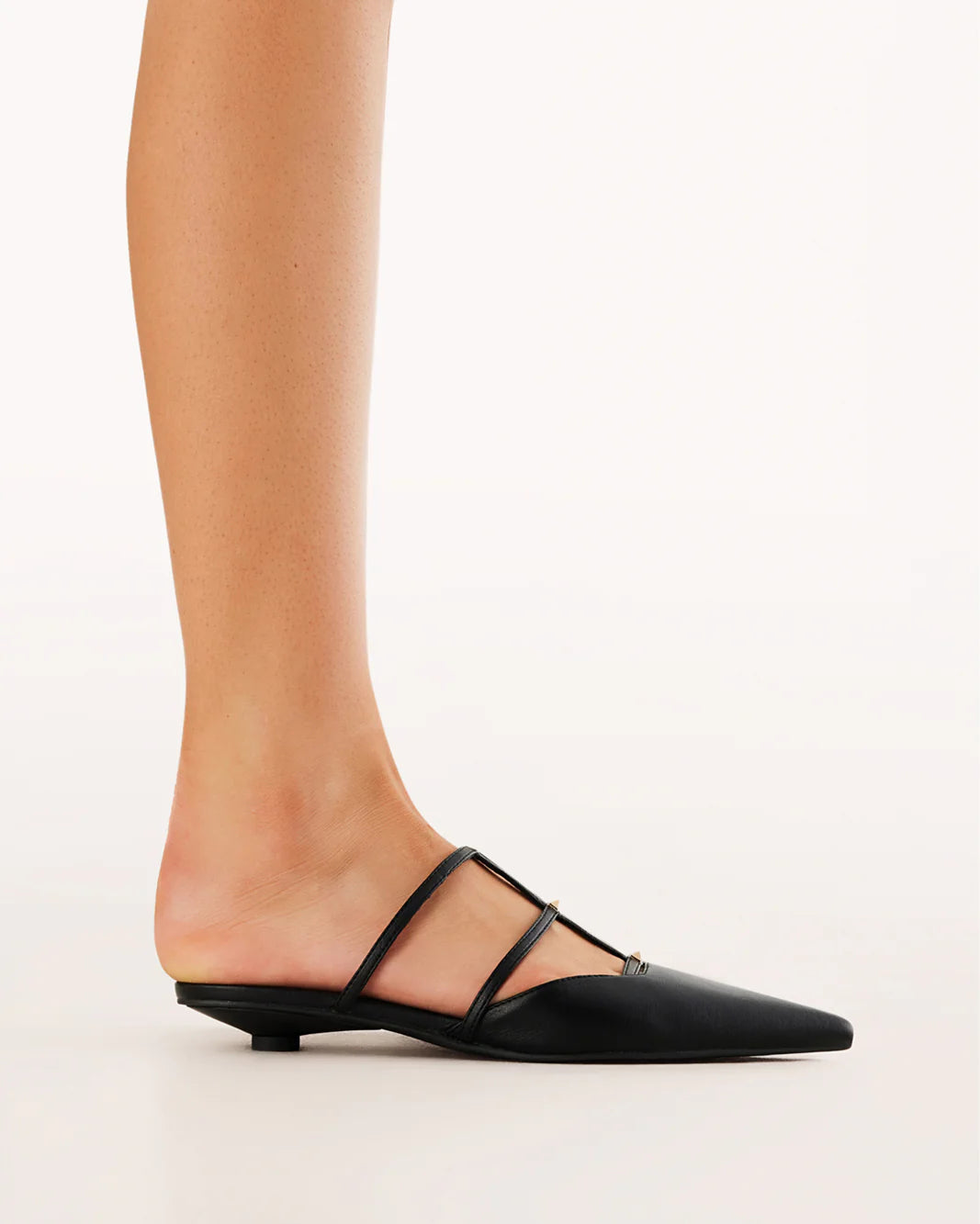Carver Flats Black
