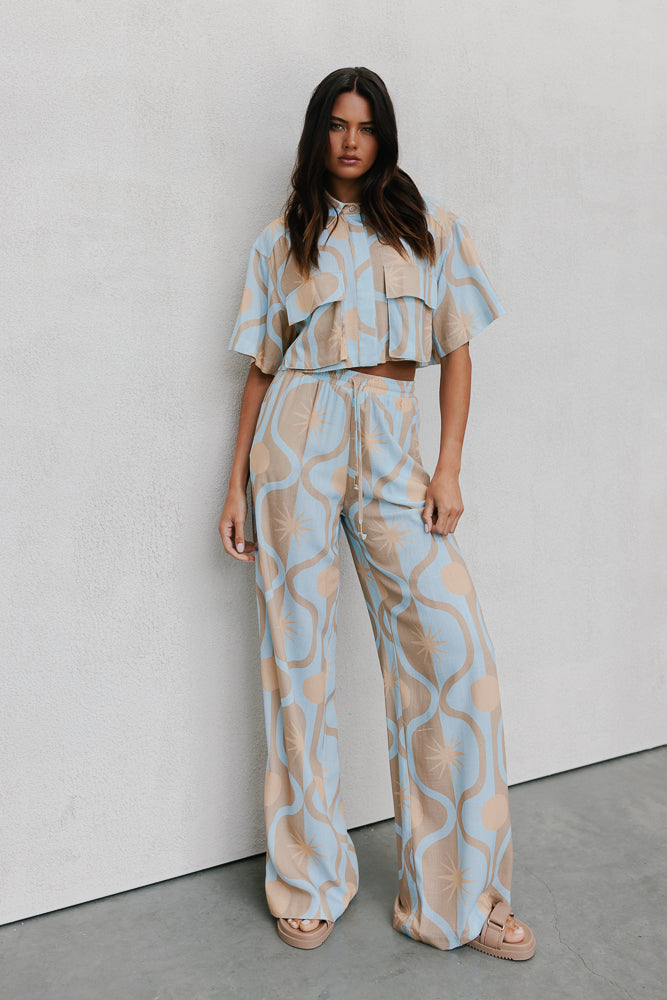 Esimio Cropped Shirt Blue Sun Print
