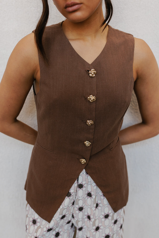 Finch Vest Chocolate