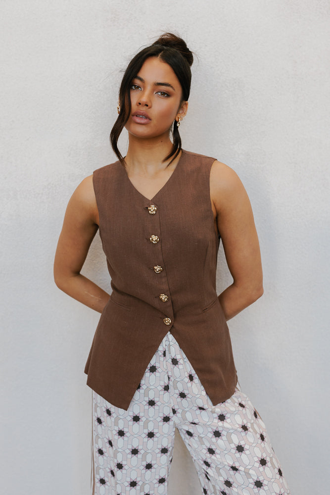 Finch Vest Chocolate