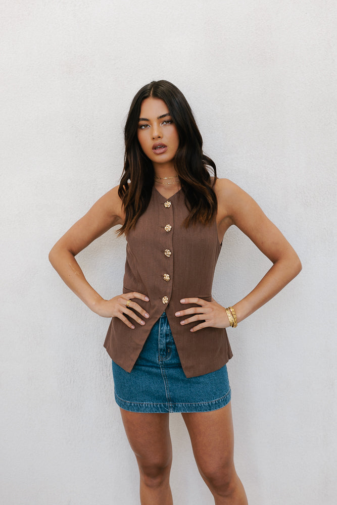 Finch Vest Chocolate