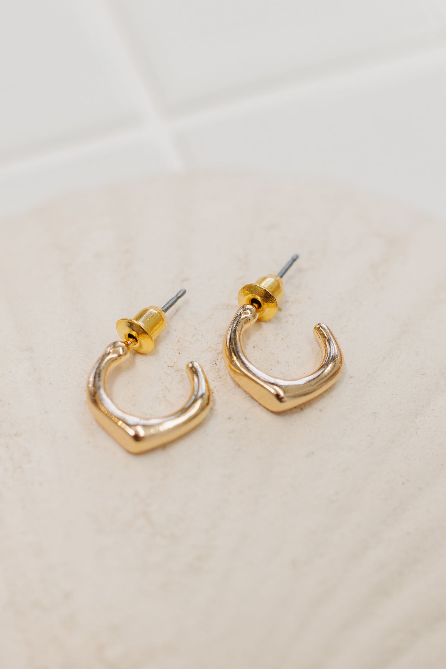 Amy Hoops - Gold