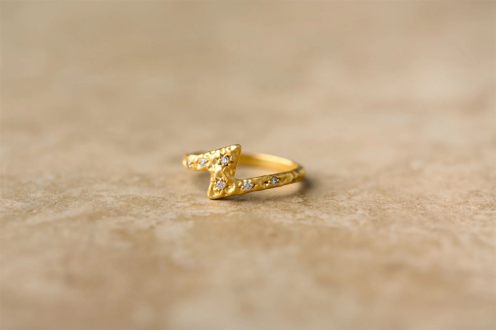 Volt Ring Gold Cubic Zirconia