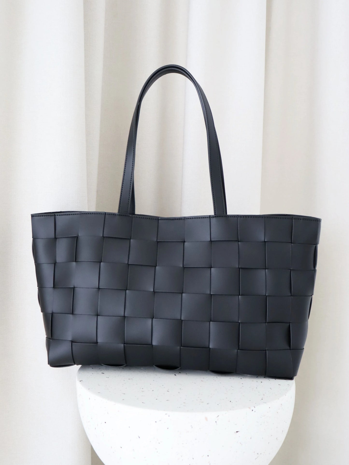 Nelly Woven Tote Bag - Black