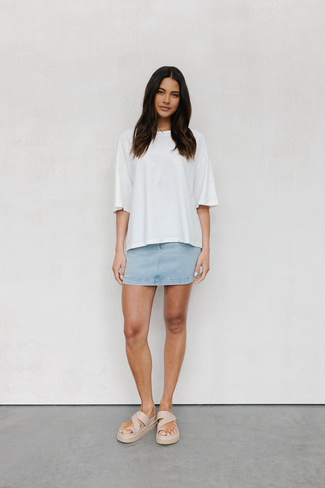 Larnie Tee - White