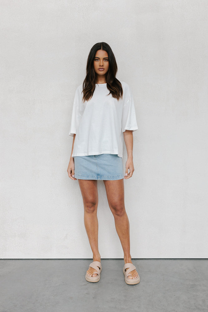 Larnie Tee - White