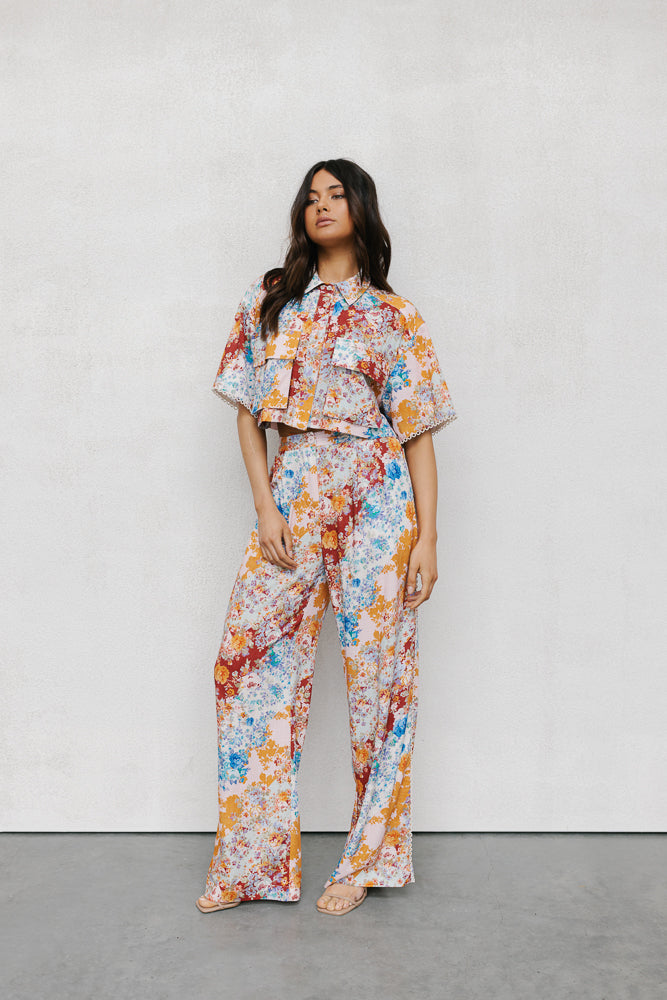 Esimio Cropped Shirt Bloom Floral Print